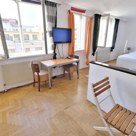Schoenbrunn Apartment Wina Bagian luar foto